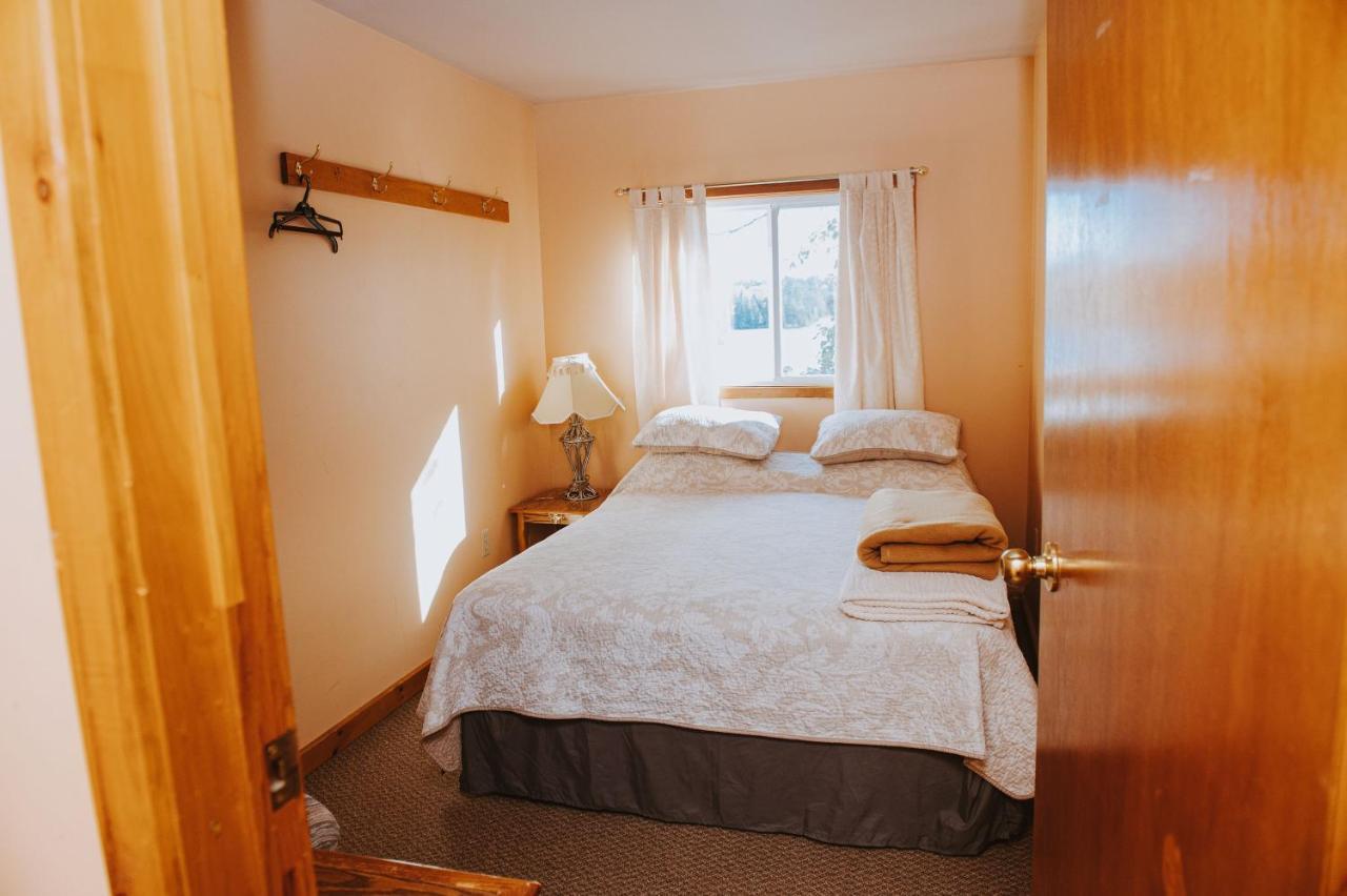 Lang Lake Resort Espanola Buitenkant foto